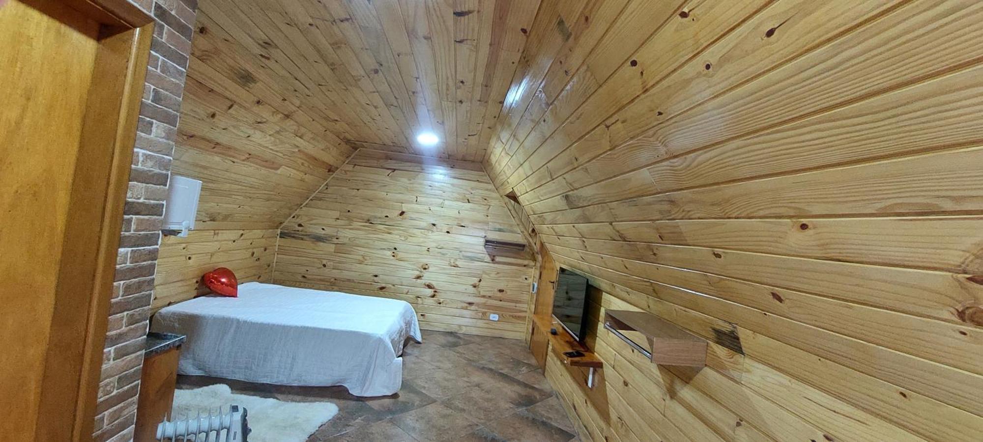 Отель Chale Com Hidromassagem Da Vick Кампус-ду-Жордау Экстерьер фото